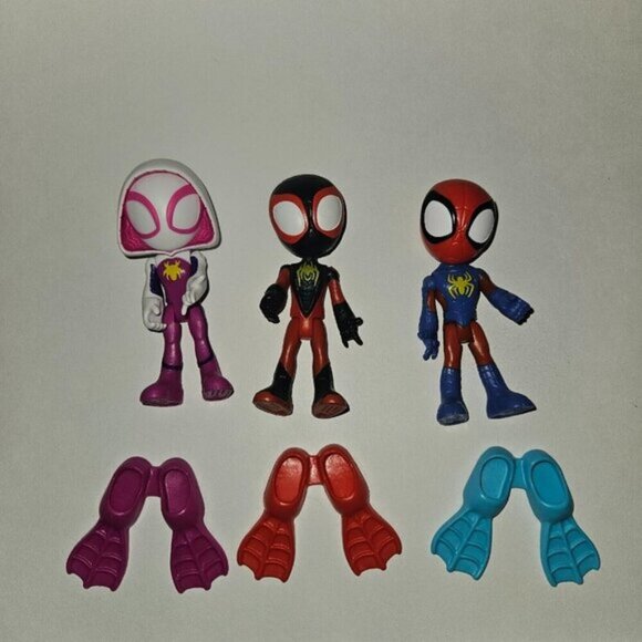 3 Spidey Figure Toy Lot Spiderman Miles Morales Ghost-Spider Scuba Feet Flippers - Picture 6 of 7